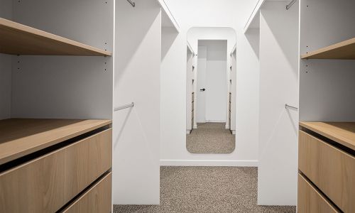 Walk in Closet