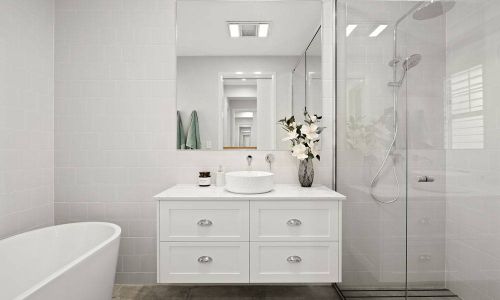 Trafalgar House main bathroom in white design