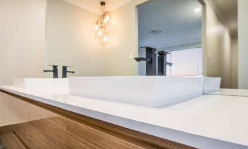 large mirror bathroom sinks