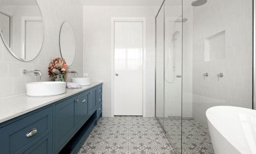 Trafalgar House classic white and blue green bathroom