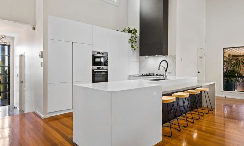 white kitchen cabinets