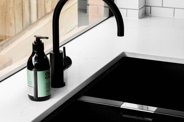 Geoffrey Kitchen Faucet