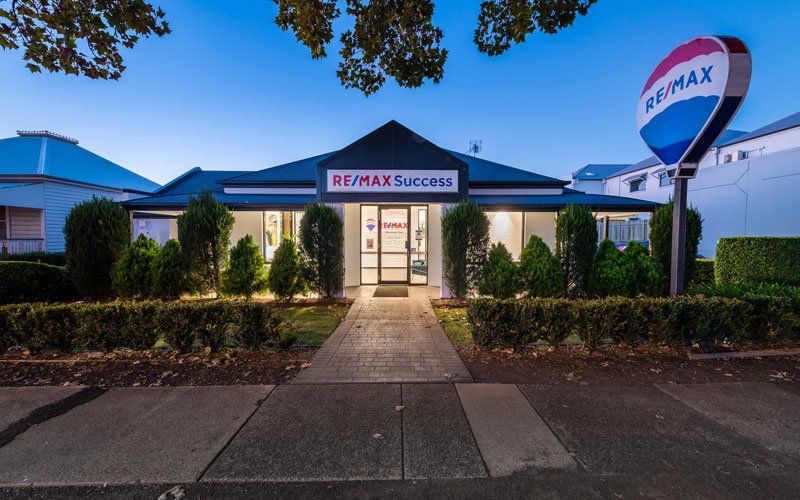 Remax office front view